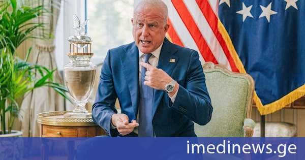 „სრულიად მიუღებელია, რომ ელჩი მთავრობის წევრის მიმართ ასეთ შეურაცხმყოფელ ენას იყენებდეს“ - ბელგიის საგარეო საქმეთა მინისტრმა აშშ-ის ელჩი დაიბარა მას შემდეგ, რაც ამერიკელმა დიპლომატმა სოციალურ ქსელში ქვეყნის ჯანდაცვის მინისტრს დასცინა