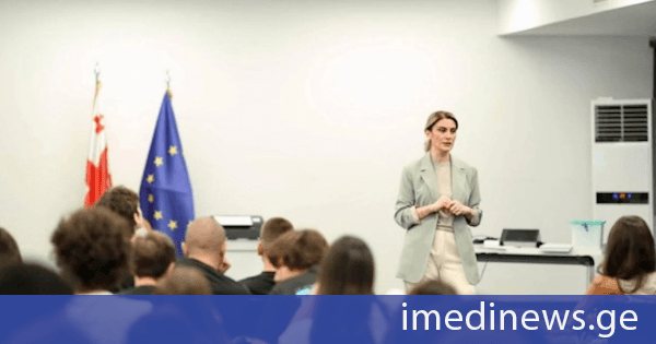 საარჩევნო ადმინისტრაციამ ყვარლის ახალგაზრდული ბანაკის მონაწილეებთან მორიგი შეხვედრა გამართა