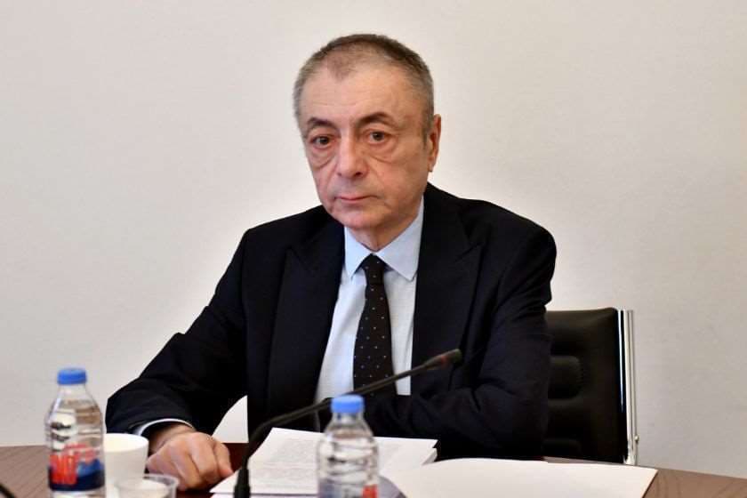 თენგიზ შარმანაშვილი: ზურგში დანა როგორ ჩავარტყით?! 5 მლნ დოლარი შევიტანეთ მასთან სახლში, საათები და ოქროს ზოდები დავალაგეთ, მერე ჩხრეკა მოვაწყვეთ და ეს ყველაფერი ამოვიღეთ?! - თვითონ ჩაირტყა ზურგში დანა
