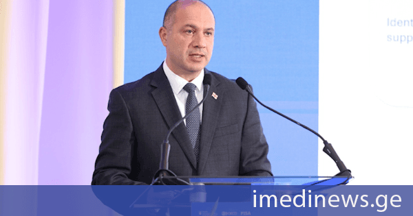 გივი მიქანაძემ ბრატისლავაში PISA 2025-ის კვლევის შედეგების საერთაშორისო რეგიონულ პრეზენტაციაზე საქართველოს პროგრესსა და მიღწეულ შედეგებზე ილაპარაკა