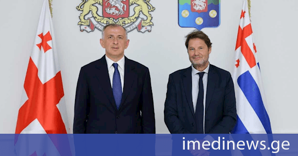 აჭარის მთავრობის თავმჯდომარე ზურაბ პატარაძე საქართველოში გაეროს განვითარების პროგრამის მუდმივ წარმომადგენელს, დაგლას უებს შეხვდა