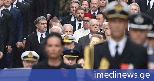 საქართველოს პრეზიდენტი, მიხეილ ყაველაშვილი, მეუღლესთან, თამარ ბაგრატიონთან ერთად, ნორვეგიის მეფის, მისი უდიდებულესობის ჰარალდ V-ის სახელმწიფო დაკრძალვის ცერემონიას დაესწრო