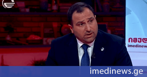 ირაკლი კირცხალია ღარიბაშვილზე: ყველა ეს განვითარებული მოვლენა, ე.წ. წერილები, ბოროტი ზღაპრის შინაარს უფრო მოგვაგონებს. გულწრფელად რომ გითხრათ, პირველი ორი წერილის შემდეგ არც ვიცი რამდენი წერილი გამოქვეყნდა მისი სახელით