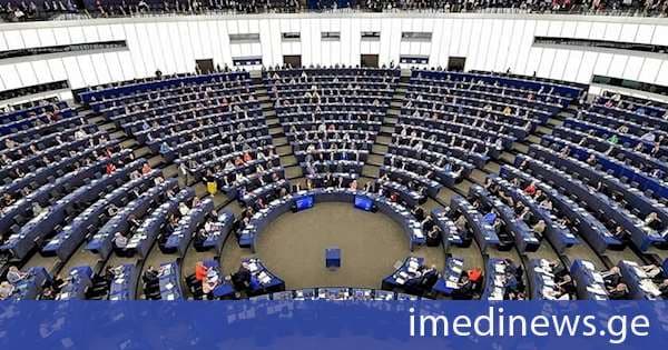 ევროპარლამენტის 100-ზე მეტმა წევრმა ევროკავშირის ლიდერებს მოუწოდა, ხელახლა დაიწყონ მოლაპარაკებები რუსეთის გაყინული აქტივების უკრაინის მხარდასაჭერად გამოყენების შესახებ