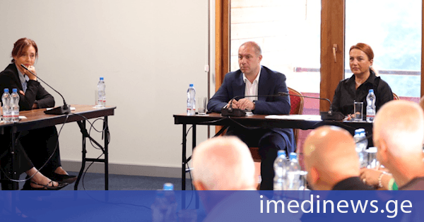 გივი მიქანაძე: მასწავლებლის ეროვნული პრემიის გამარჯვებული პედაგოგების მონაწილეობით, ჩამოვაყალიბებთ სამინისტროსთან არსებულ საკონსულტაციო საბჭოს, რომელიც სამინისტროს ზოგადი განათლების რეფორმასა და დაგეგმილ ცვლილებებთან დაკავშირებით ხედვებსა და რეკომენდაციებს გაუზიარებს