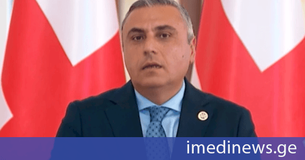 დავით მათიკაშვილი: ჭაობში მყოფი „კოლექტიური ნაცმოძრაობა“ პრაქტიკულად განწირულია იმისთვის, რომ პოლიტიკურ ჭაობში ჩაიხრჩონ. რაც უფრო მეტს იქნევენ ხელებს, მით მეტად აჩქარებენ პროცესს. ჩვენ ახლა სწორედ ამ ხელის ქნევის პროცესს ვაკვირდებით