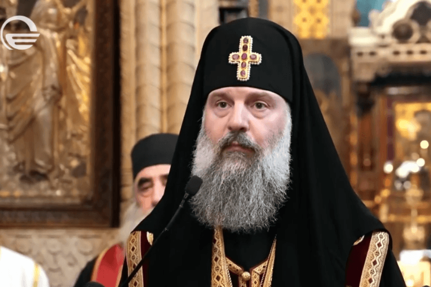 შიო მესამე: გილოცავთ საეკლესიო ახალი წლის და ახალი სასწავლო წლის დაწყებას. სწავლა არის მძიმე შრომა, მოითხოვს დიდ ძალისხმევას და ნებისყოფას, ამიტომ ხშირად უნდა ვევედროთ უფალს, რომ გაგვინათოს გონება და მოგვცეს სიბრძნე