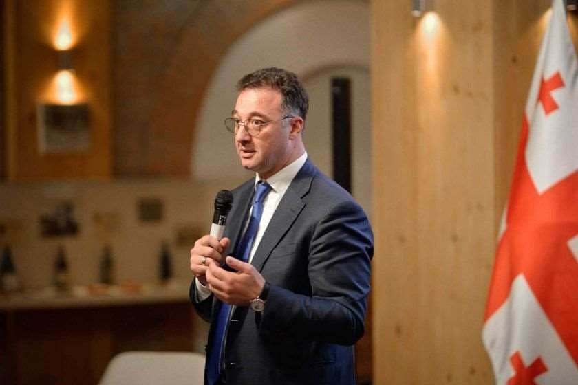 დავით სონღულაშვილი: პროგრამის „ჩემი პირველი ნერგი“ ფარგლებში ყოველწლიურად პირველკლასელები საკუთარ პირველ ნერგს დარგავენ და მის ზრდაზე სკოლის დასრულებამდე იზრუნებენ