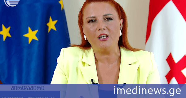 თამარ მახარაშვილი ახალ სახელმძღვანელოებზე: ფორმა, მეთოდოლოგია აბსოლუტურად შეცვლილია და ეს არის კონსტრუქტივისტული მიდგომით წარმოდგენილი სახელმძღვანელოები. ეს ნიშნავს, რომ მოსწავლე პასიური მსმენელი კი არ არის, არამედ თავად არის ამ ცოდნის შენების მონაწილე