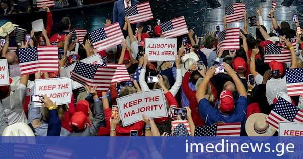 Reuters: აშშ-ის შუალედურ არჩევნებამდე ორი თვით ადრე ადგილობრივი ოფიციალური პირები ემზადებიან კრიზისული სცენარისთვის, რომელიც ოდესღაც წარმოუდგენლად ითვლებოდა - რა მოხდება, თუ აშშ-ის პრეზიდენტი ფედერალური მთავრობის ძალაუფლების გამოყენებას არჩევნების შედეგების თავის სასარგებლოდ შემოსატრიალებლად შეეცდება?