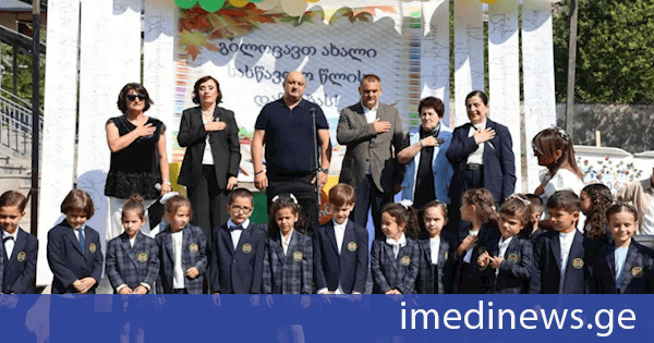 ბოლნისის მუნიციპალიტეტის მერი, ზამურ ჭითანავა, საკრებულოს თავმჯდომარე გიორგი სვანიძესთან ერთად ქალაქ ბოლნისის N1 და N5 საჯარო სკოლებს და სოფელ ჭაპალის საჯარო სკოლას ესტუმრა და მოსწავლეებს სასწავლო წლის დაწყება მიულოცა