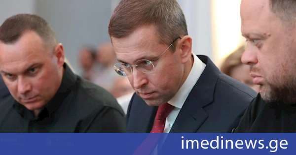 უკრაინის პრემიერი: უკრაინას დასავლური დახმარების შეფერხების გამო ხარჯების მასშტაბური შემცირება ემუქრება