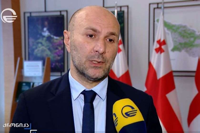 აკაკი ალადაშვილი ოპოზიციის ლიდერების ნორვეგიის ელჩთან შეხვედრაზე: როდესაც ასეთ შეხვედრებს საზოგადოებას უმალავენ, ნათელია, რომ ისინი გარკვეულ დავალებებს იღებენ, რომელიც არ სურთ საზოგადოებამ გაიგოს