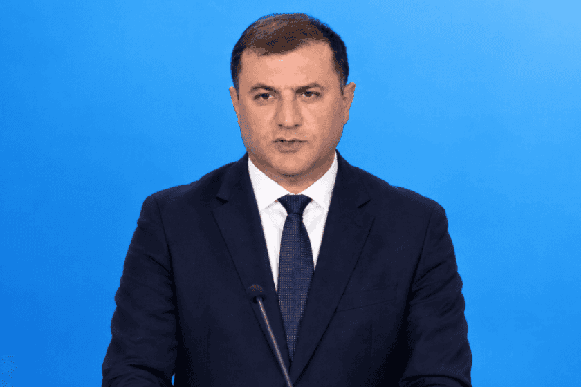 თამაზ ბორაშვილი: მსოფლიოს სხვადასხვა რეგიონში შეიარაღებული კონფლიქტებისა და მძიმე სოციალურ-ეკონომიკური ვითარების ფონზე, მიგრაციული ნაკადების მზარდი ტენდენცია შეინიშნება, რაც ზრდის უსაფრთხოების რისკებს ჩვენს რეგიონში. კონტრდაზვერვითი საქმიანობის ფარგლებში, ერთ-ერთ მნიშვნელოვან მიმართულებად მიმაჩნია მიგრაციის არხების მონიტორინგი, რაც მათ შორის გულისხმობს უცხო ქვეყნების სპეცსამსახურების შესაძლო კავშირში მყოფი პირების გამოვლენას