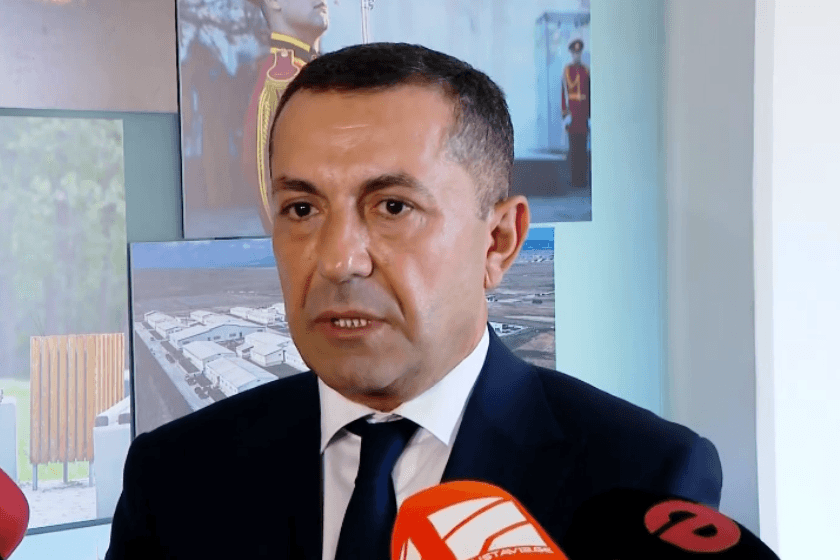 ალექსანდრე ტაბატაძე: თამაზ ბორაშვილი არის პროფესიონალი, რომელიც ამ უწყებაში წლების განმავლობაში მუშაობდა. მე დიდი იმედი მაქვს, რომ იგი ღირსეულად გაართმევს თავს მასზე დაკისრებულ მოვალეობას, ამიტომ სრული მხარდაჭერა ექნება ყოველთვის