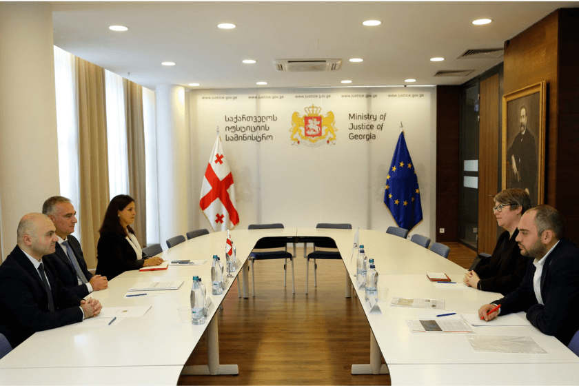 იუსტიციის მინისტრი პაატა სალია საქართველოში ICRC-ის დელეგაციის ახალ ხელმძღვანელ ჯოანა ბარტონს შეხვდა