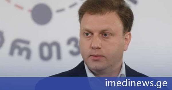 ვატო შაქარიშვილი: გუშინ ევროპარლამენტში ურსულა ფონ დერ ლაიენის ყოველწლიური გამოსვლა ჩაძირვის პირას მყოფი ტიტანიკის სცენას ჰგავდა, როდესაც აღსასრულის მოახლოების მიუხედავად ორკესტრი დაკვრას, მგზავრები კი ცეკვას განაგრძობენ
