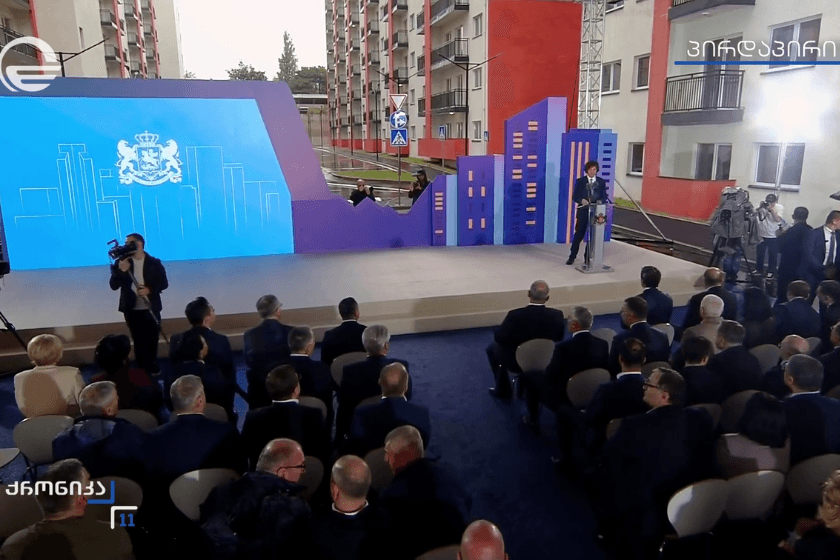 თბილისში 1 600 დევნილ ოჯახს ბინები გადაეცემა