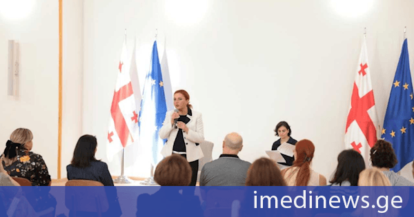 განათლების, მეცნიერებისა და ახალგაზრდობის მინისტრის მოადგილემ თბილისის 21-ე საჯარო სკოლის მოსწავლეთა მშობლებთან შეხვედრა გამართა