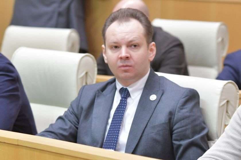 თორნიკე ჭეიშვილი „ნაციონალური მოძრაობის“ აქტივისტის პოსტებზე: ეს შეფასებები მორალურ ფსკერს მიღმა განზომილებიდანაა გაკეთებული, ვინაიდან ამით უმძიმესი ტკივილი მიაყენეს იმ ოჯახებს, ბავშვებს, რომელთაც შესაბამისი სინდრომი აქვთ