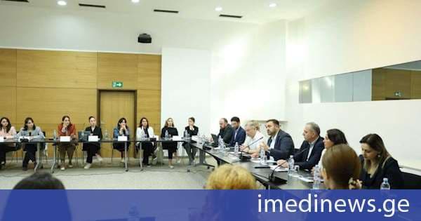 საარჩევნო ადმინისტრაციის ორგანიზებით მედიის წარმომადგენლებთან მორიგი სამუშაო შეხვედრა გაიმართა