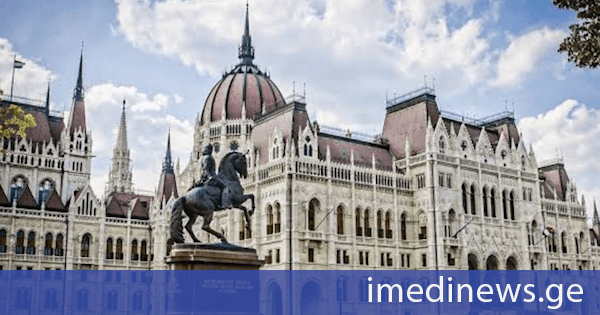 Bloomberg: უნგრეთი აშშ-ს რუსული ნავთობის შესყიდვის გამო სანქციებისგან გათავისუფლების გაგრძელებას სთხოვს