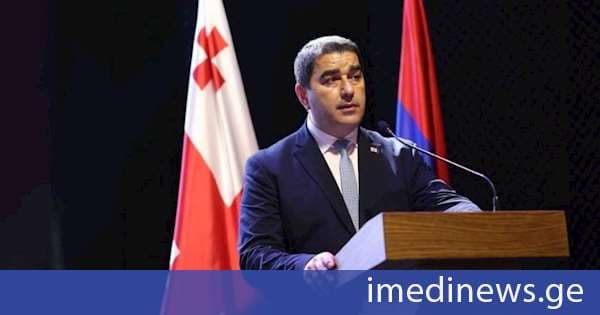 შალვა პაპუაშვილი სომხეთის რესპუბლიკის დამოუკიდებლობის აღდგენისადმი მიძღვნილ მიღებას დაესწრო