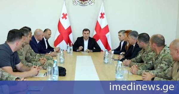 სახელმწიფო უსაფრთხოების სამსახურის უფროსმა, თამაზ ბორაშვილმა სპეციალური ოპერაციების დეპარტამენტის თანამშრომლებს ახალი ხელმძღვანელი წარუდგინა
