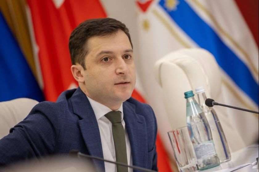 კახა აბულაძე ბაღების მენიუდან რძის პროდუქტების დროებით ამოღებაზე: დავეყრდენით სპეციალისტების რეკომენდაციებს, რომლის მიხედვითაც, დაავადების მიმდინარეობისას მნიშვნელოვანია, რომ არ მიიღონ რძის პროდუქტი