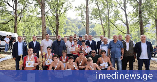 გომბორის მოხალისეთა მომზადების ცენტრში გაიმართა ღონისძიებები, რომლებიც აფხაზეთში საქართველოს ერთიანობისთვის დაცემულ გმირებს მიეძღვნა