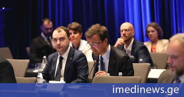 გიორგი ჩაკვეტაძე: ევროკავშირსა და საქართველოს შორის არსებულმა მიმდინარე სირთულეებმა არ უნდა გააუქმოს დიალოგის სივრცე, პირიქით - ეს პოლიტიკური გარემოებები საპარლამენტო დიალოგს კიდევ უფრო აუცილებელს ხდის, აზრთა სხვადასხვაობის მოგვარება შესაძლებელია