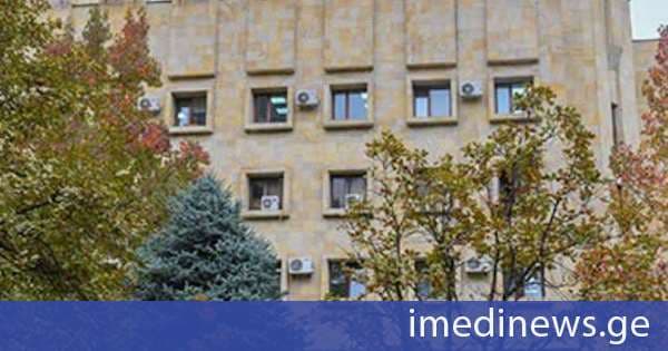 პროკურატურამ კახეთში, ყალბი დოკუმენტების გამოყენებით, წინასწარი შეთანხმებით ჯგუფის მიერ თაღლითური გზით დაბალშაქრიანი ყურძნის ჩაბარების მცდელობის ფაქტებზე ორ პირს ბრალდება წარუდგინა