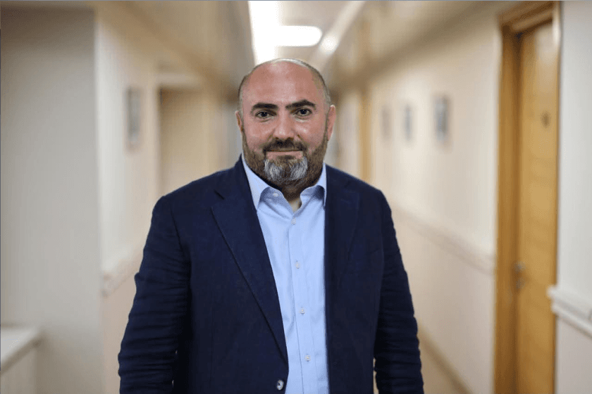 თბილისის სახელმწიფო უნივერსიტეტის მედიისა და ტელეხელოვნების კოლეჯს ახალი დირექტორი, ლევან ალიმბარაშვილი უხელმძღვანელებს