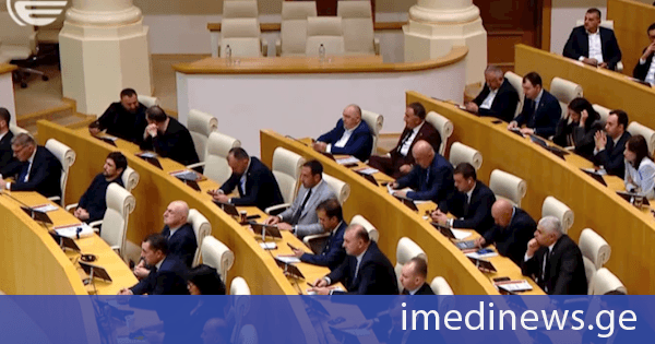 საქართველოს ბედი მხოლოდ საქართველოს მოქალაქეების ხელშია-პოლიტიკური განცხადებები პარლამენტში. „ქრონიკის“ სიუჟეტი
