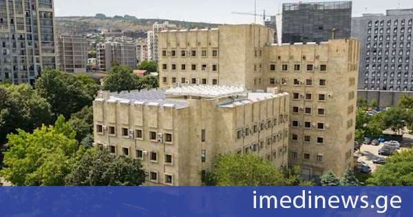 პროკურატურის მიერ წარდგენილი მტკიცებულებების საფუძველზე დამამძიმებელ გარემოებებში ჩადენილი მკვლელობის, მკვლელობის მცდელობის, გამოძალვის, იარაღის და საბრძოლო მასალის უკანონო შეძენის, ტარების და ქურდული სამყაროს წევრობის ფაქტებზე სასამართლომ ერთ პირს უვადო, ხოლო მეორეს 20 წლით თავისუფლების აღკვეთა მიუსაჯა