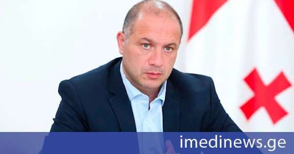 გივი მიქანაძემ „გურიის მოამბის“, მისი მფლობელი ვლადიმერ მენაბდისა და „ნაციონალური მოძრაობის“ წევრ კახა ასკურავას წინააღმდეგ სასამართლოში სარჩელი შეიტანა
