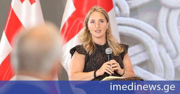 საერთაშორისო კონფერენციაზე, რომელიც საქართველოში ქრისტიანობის სახელმწიფო რელიგიად გამოცხადების 1700 წლისთავს მიეძღვნა, ოჯახის ინსტიტუტსა და ტრადიციულ ღირებულებებზე მოხსენებები წაიკითხეს