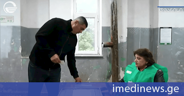 დმანისში საკრებულოს შუალედურ არჩევნებზე ამომრჩევლები არჩევანს „ქართული ოცნებისა“ და „ლელოს“ კანდიდატებს შორის აკეთებენ