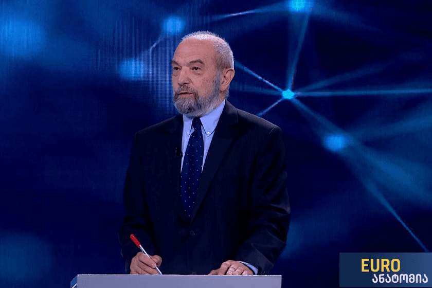 პეტრე მამრაძე: ჩვენი ხელისუფლების პრეტენზიები ევროკავშირის მიმართ აბსოლუტურად ობიექტური და პოლიტიკურად კორექტულ ფორმაში გამოხატული იყო, რადგან რაც სინამდვილეში ხდებოდა, ეს ყველა ნორმალურ, ადამიანურ ზღვარს სცილდებოდა. ვგულისხმობ კანონს გამჭვირვალობის შესახებ
