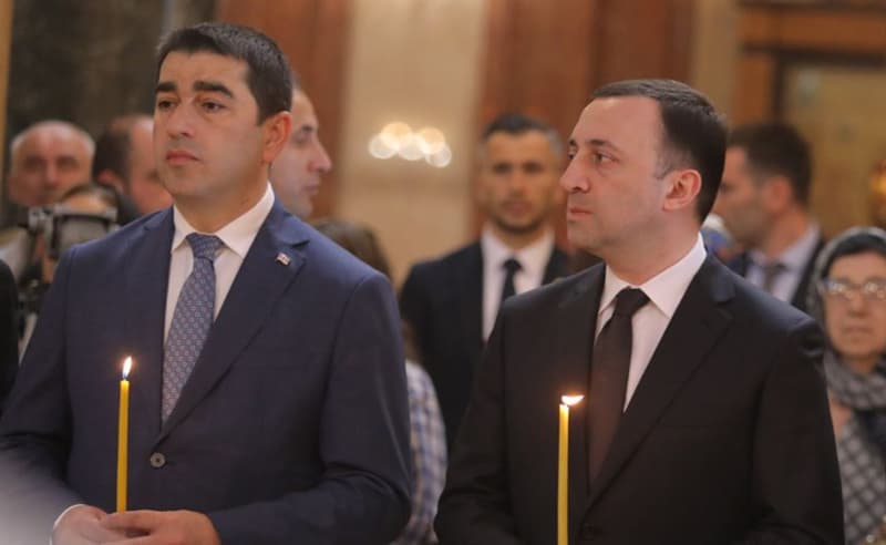 "მინდა ვუთხრა პაპუაშვილს..." - ღარიბაშვილი წერს, რომ მას "ოცნება" დაუნდობლად ებრძვის