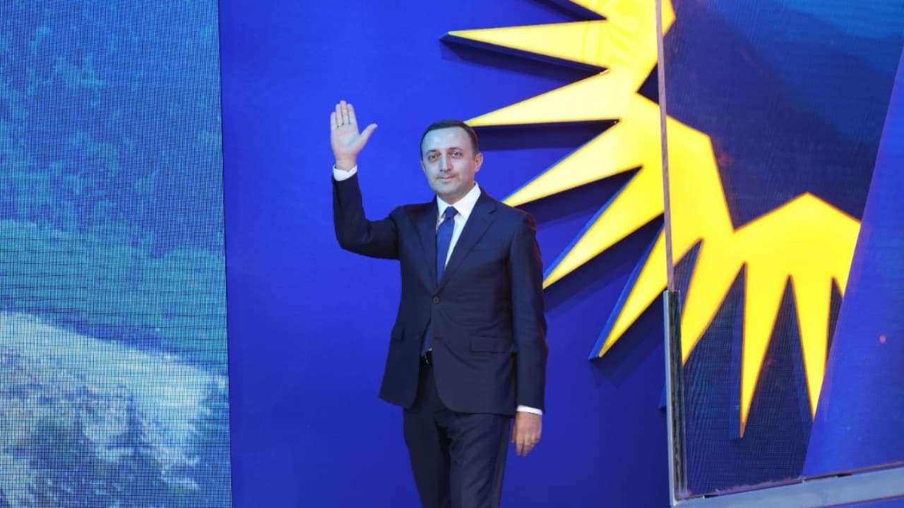 „იძულებულს მხდიან, დავიწყო ბრძოლა“ - ღარიბაშვილის ახალი წერილი ციხიდან - Netgazeti