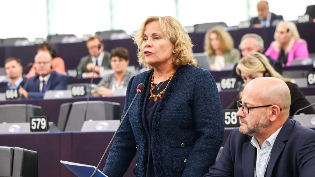 შესანიშნავი ამბავია ანდჟეი პოჩობუტის გათავისუფლება, თუმცა მზია ამაღლობელი პატიმრობაში რჩება - იუკნევიჩიანე - Netgazeti