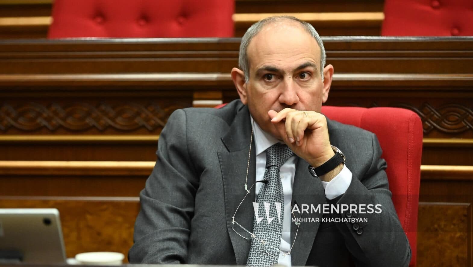 ფაშინიანი: კვირას მთავრობა გადადგება